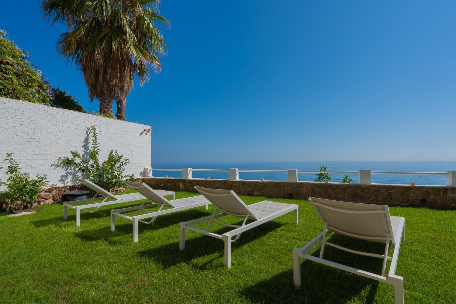 Private 250Sqm Garden Duplex, Jacuzzi, Cinema, Sea View Escape Apartment Torremolinos Luaran gambar