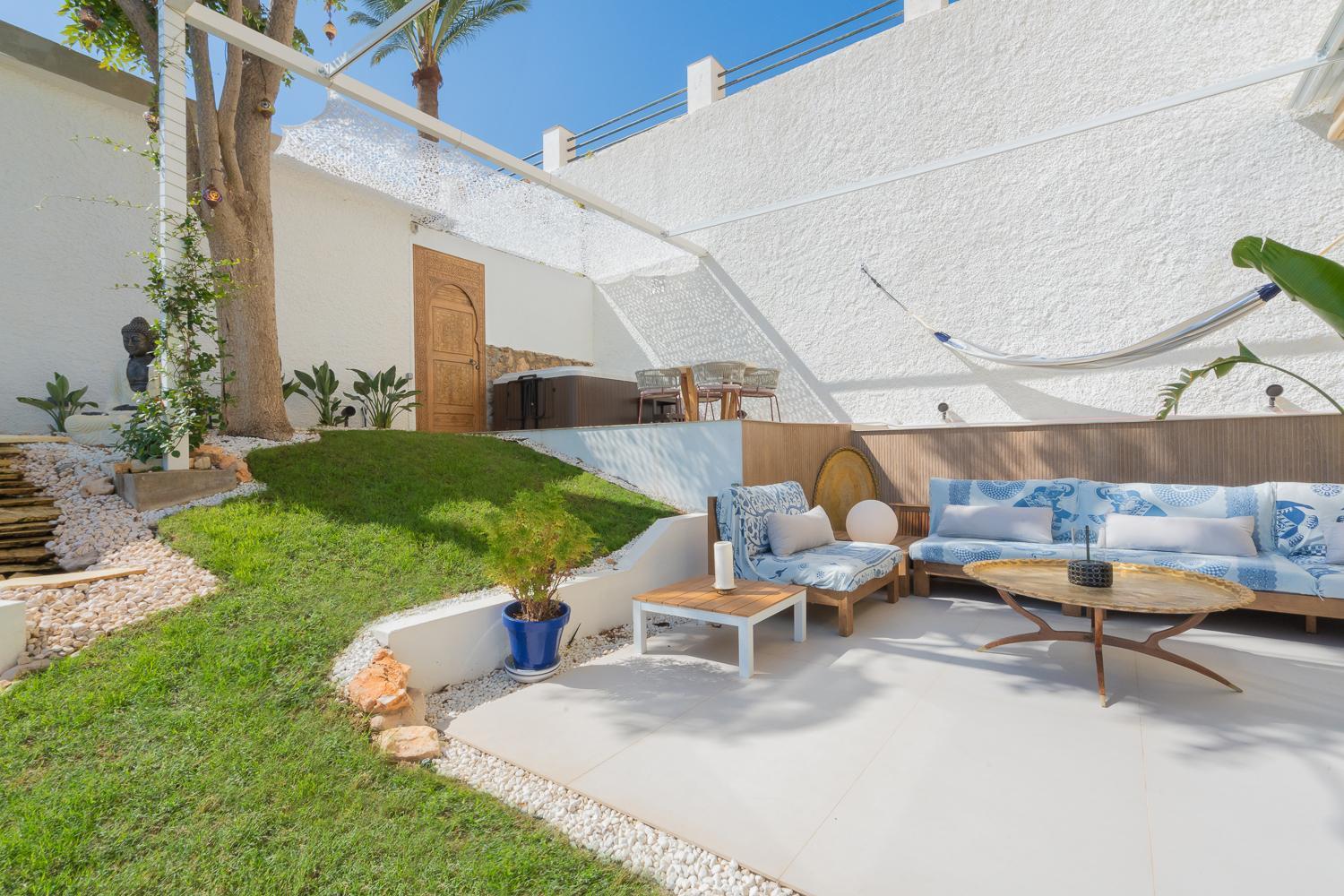 Private 250Sqm Garden Duplex, Jacuzzi, Cinema, Sea View Escape Apartment Torremolinos Luaran gambar